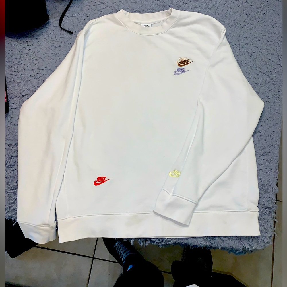Nike crewneck sweater